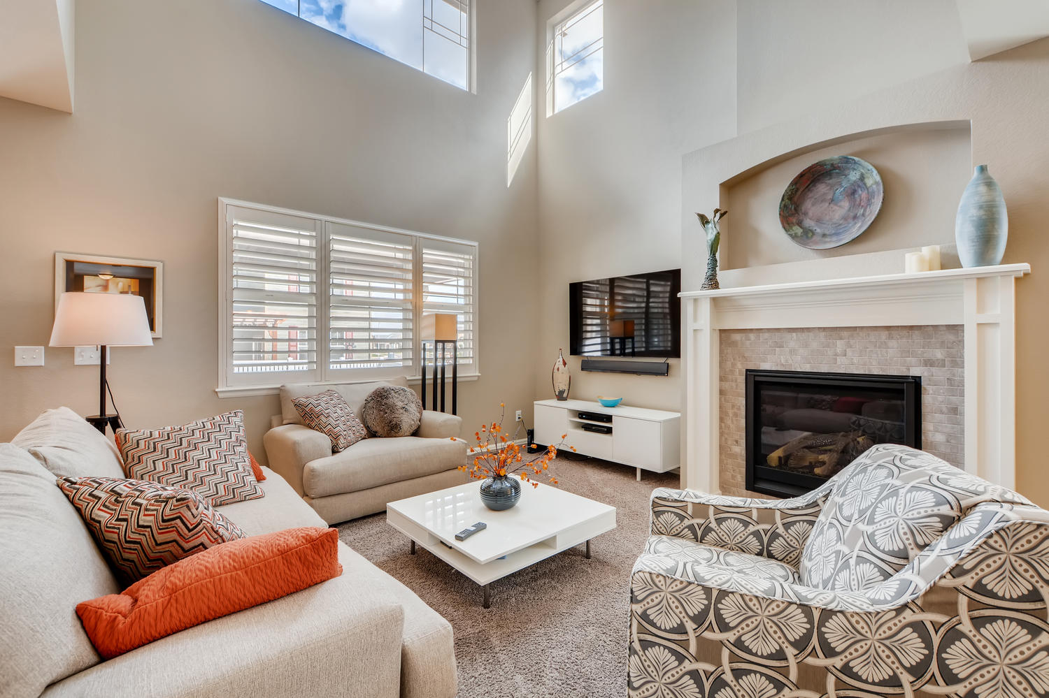 REAL ESTATE LISTING: 2182 Steppe Dr Longmont Great Room