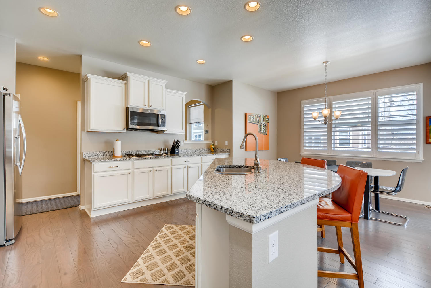 REAL ESTATE LISTING: 2182 Steppe Dr Longmont Gourmet Kitchen