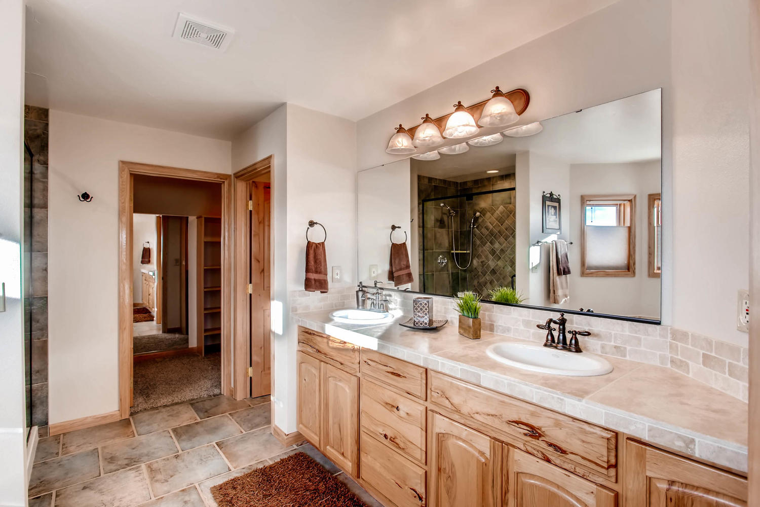 Windsor Real Estate Hilltop Drive Master Bathroom