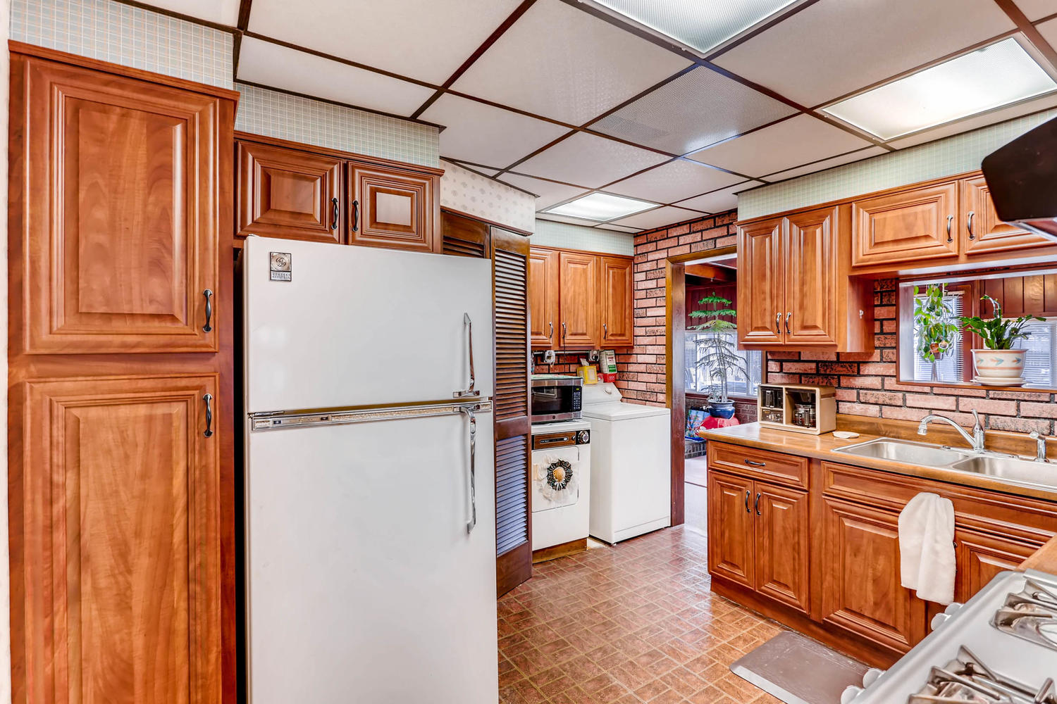 1867 S Madison St Denver CO Kitchen