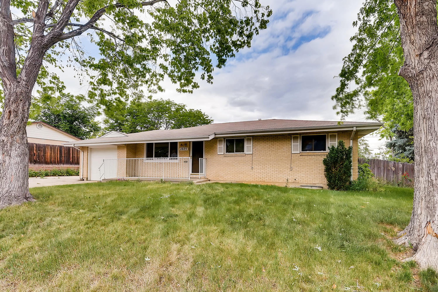 REAL ESTATE LISTING: 1025 W 101st Place Northglenn Exterior Front