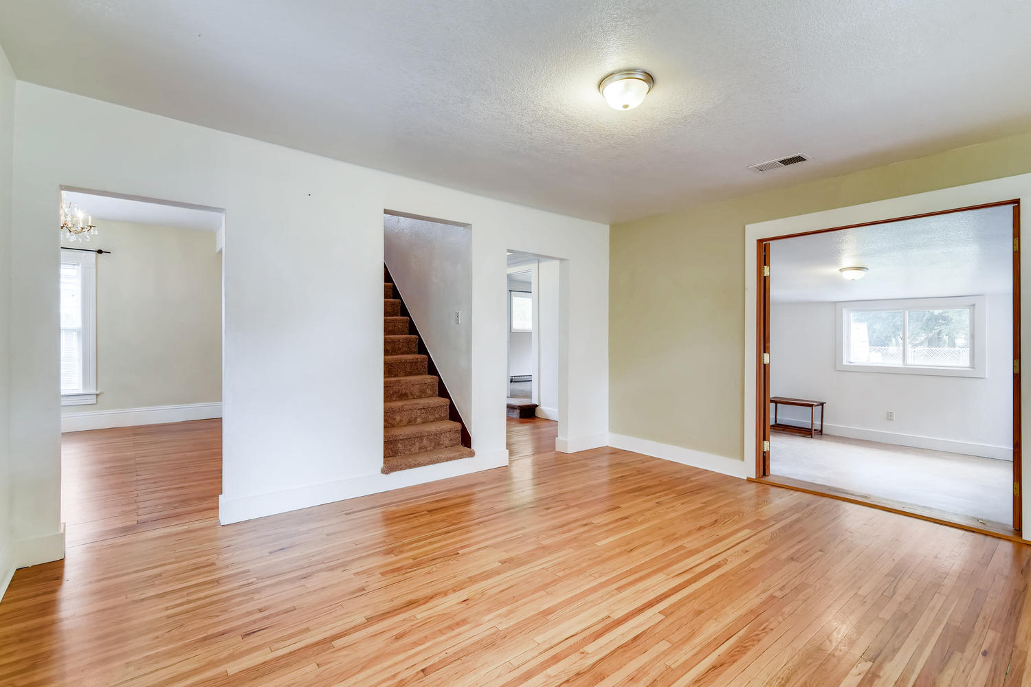 REAL ESTATE LISTING: 1201 E 1st Street Loveland CO Living Area