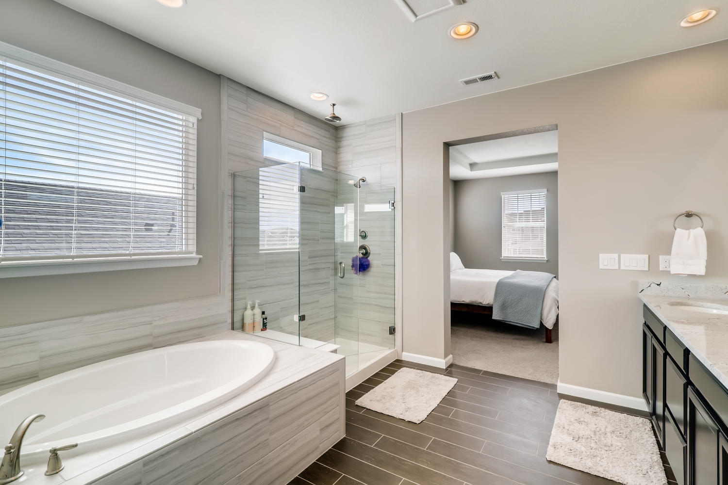 REAL ESTATE LISTING: 1029 Redbud Circle Master Bath