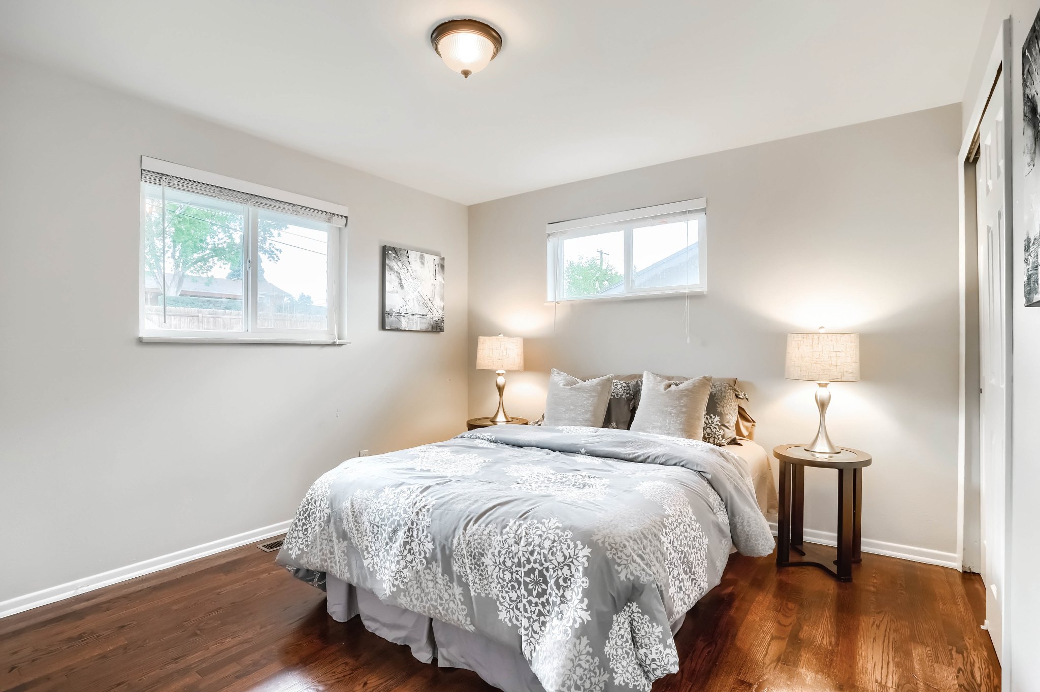 REAL ESTATE LISTING: 1309 Douglas Dr Denver Master Bedroom