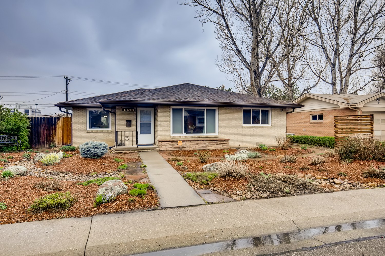 REAL ESTATE LISTING: 1737 Emery St Longmont Front Exterior
