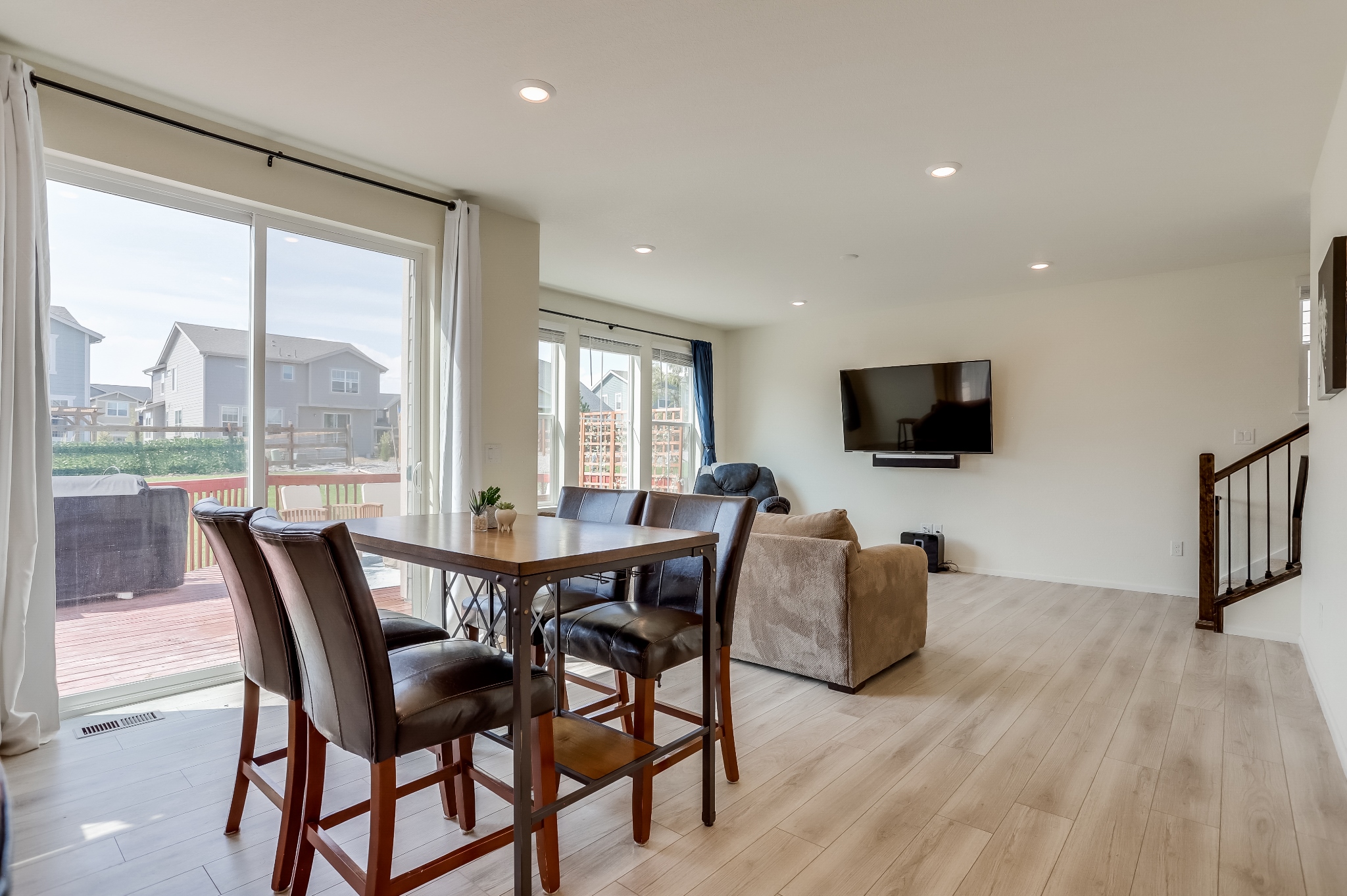 REAL ESTATE LISTING: 12813 Clearview St Firestone Dining and Great Room