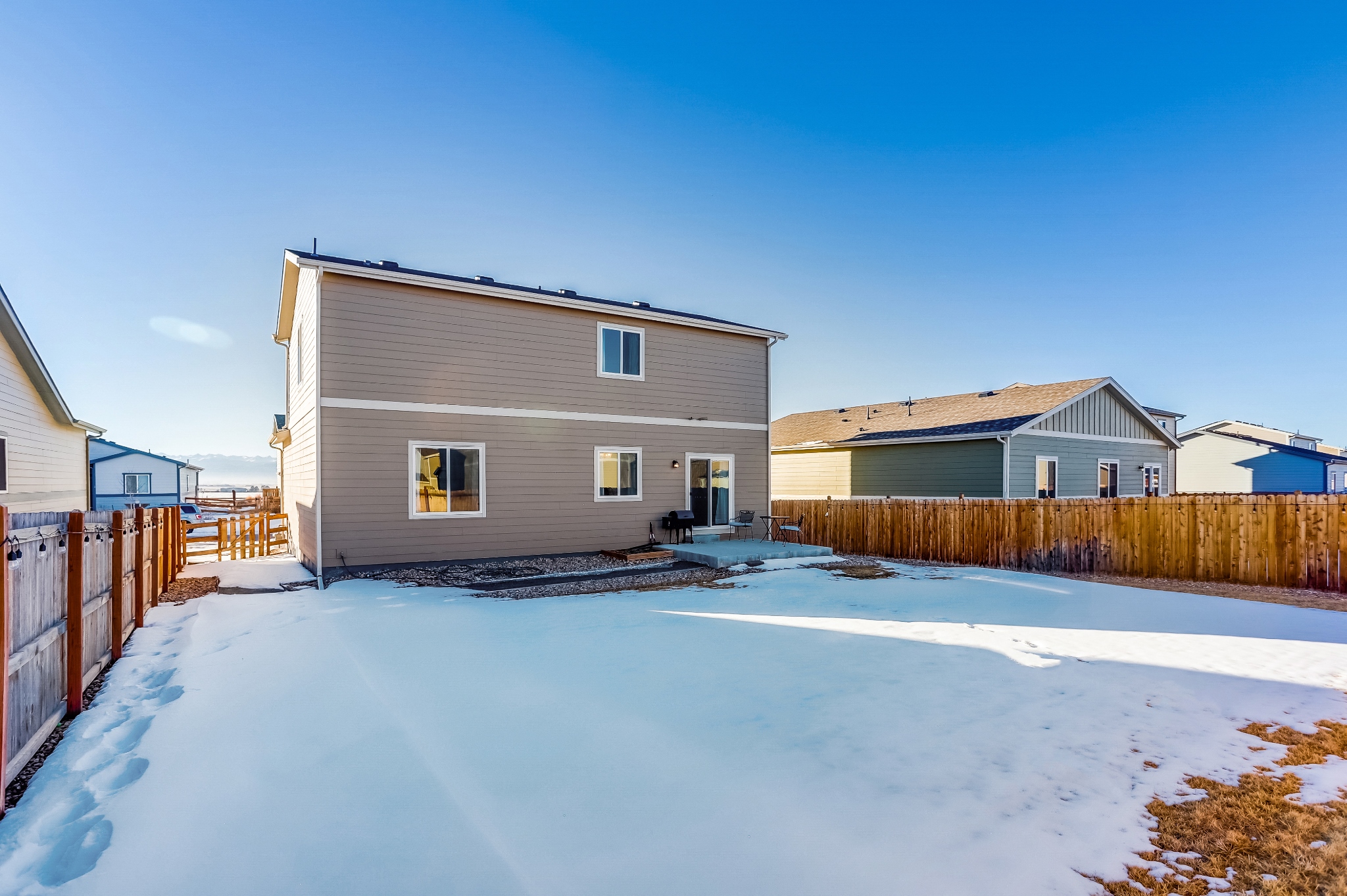 REAL ESTATE LISTING: 1126 Huntington Ave Dacono Back Yard