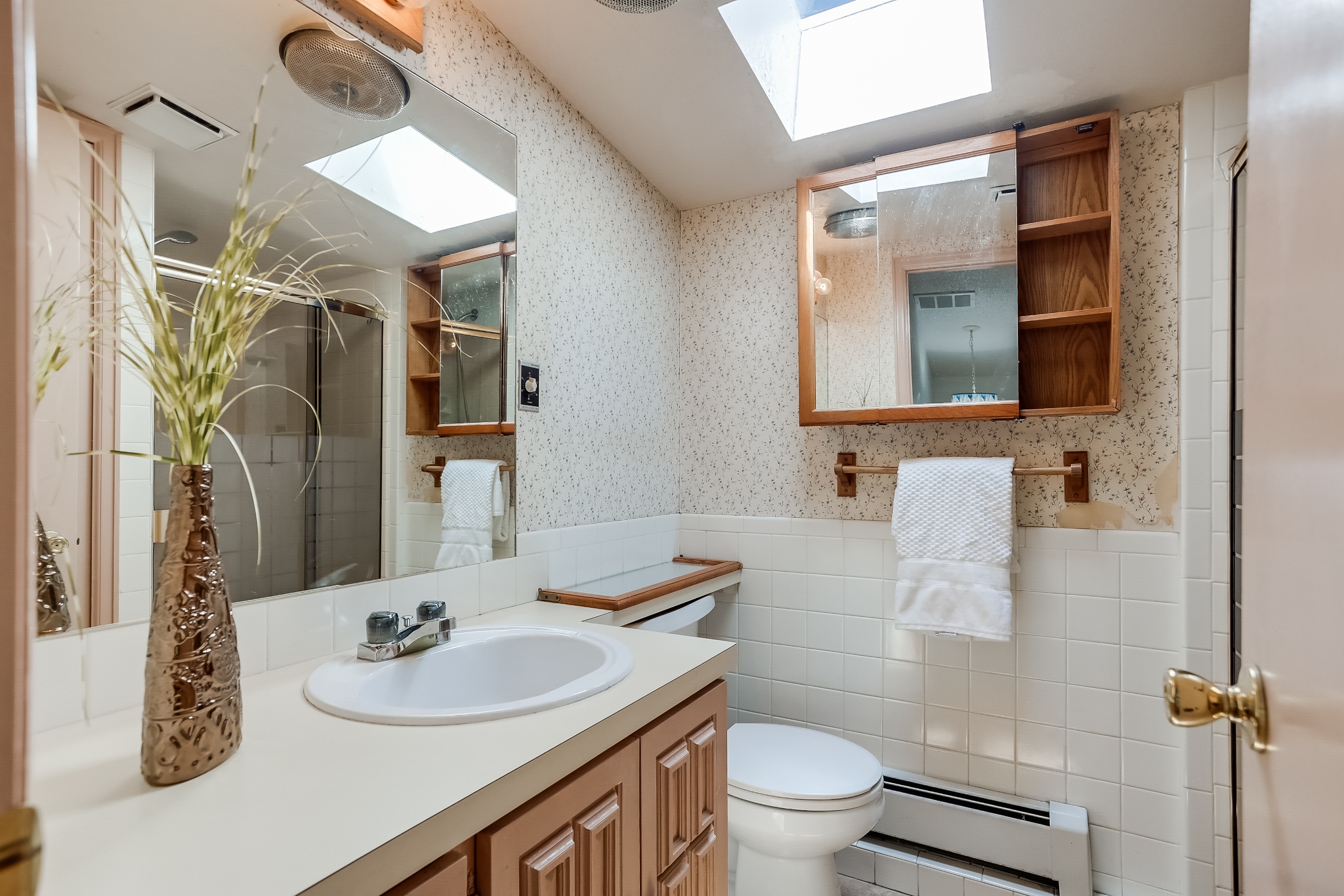 REAL ESTATE LISTING: 1409 Cannon St Louisville Shared Bath