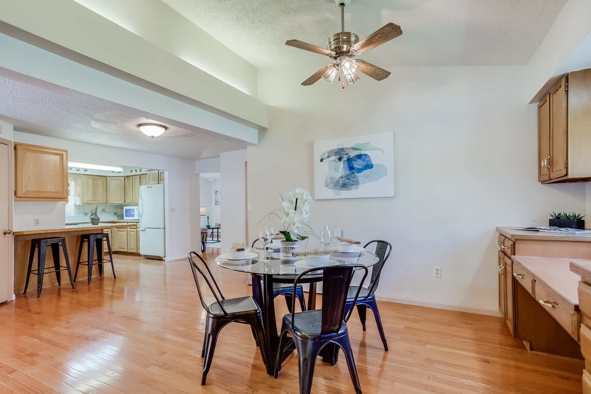 REAL ESTATE LISTING: 1409 Cannon St Louisville Dining Room