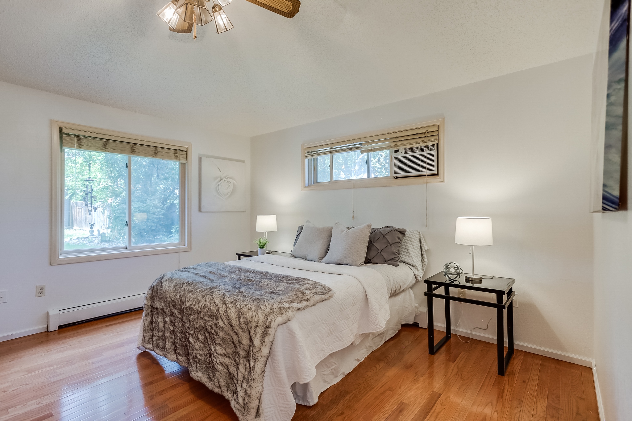 REAL ESTATE LISTING: 1409 Cannon St Louisville Master Bedroom