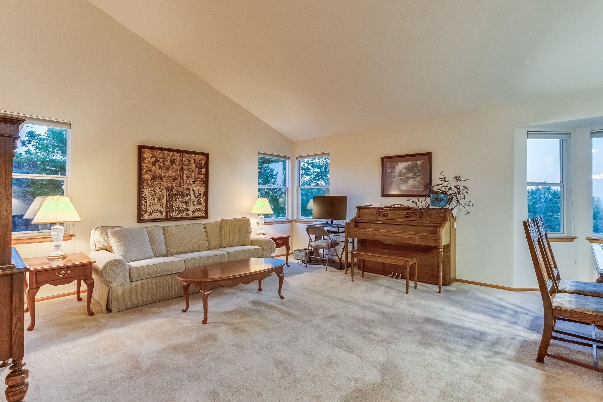 REAL ESTATE LISTING: 1280 Elmwood Ct Broomfield Living Room
