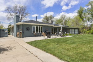 REAL ESTATE LISTING: 12566 CR 1 Back Patio