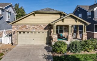 REAL ESTATE LISTING: 208 Olympia Ave Longmont Front Elevation