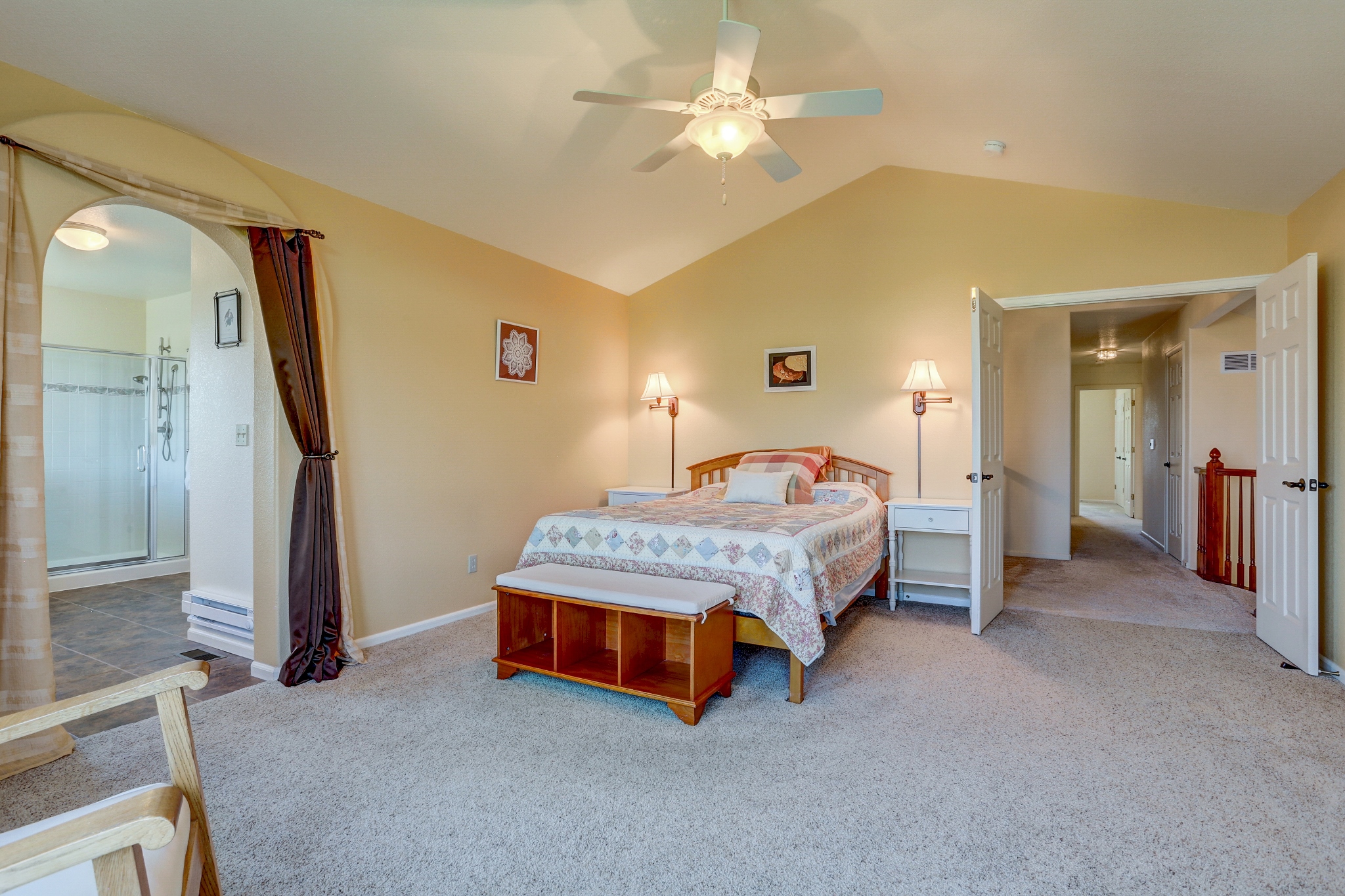 REAL ESTATE LISTING: 610 Clarendon Drive Longmont Primary Bedroom