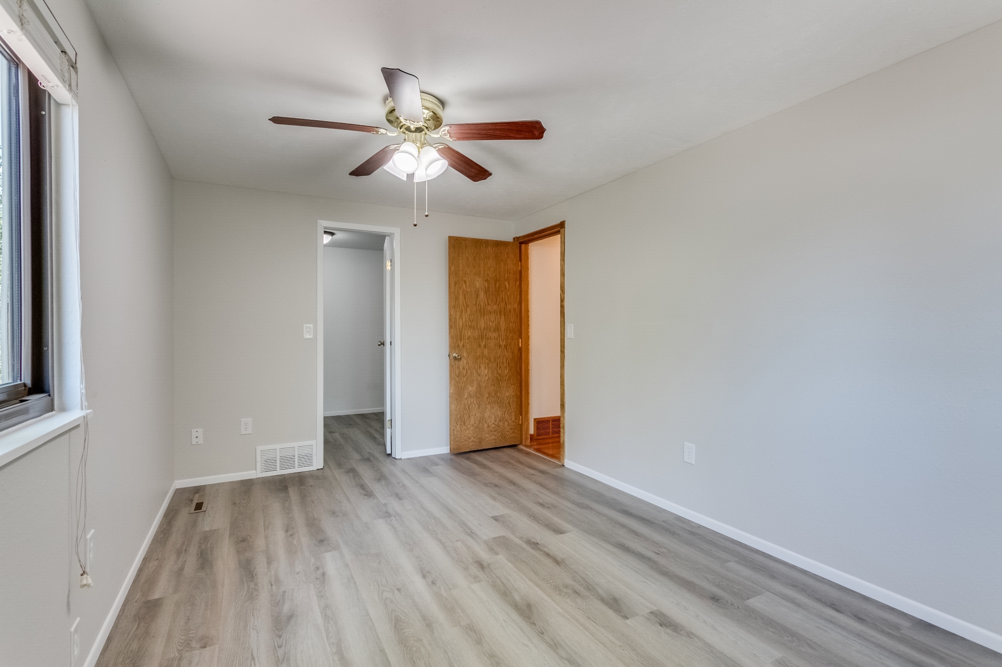 REAL ESTATE LISTING: 461 Verdant Cir Longmont Bedroom 3