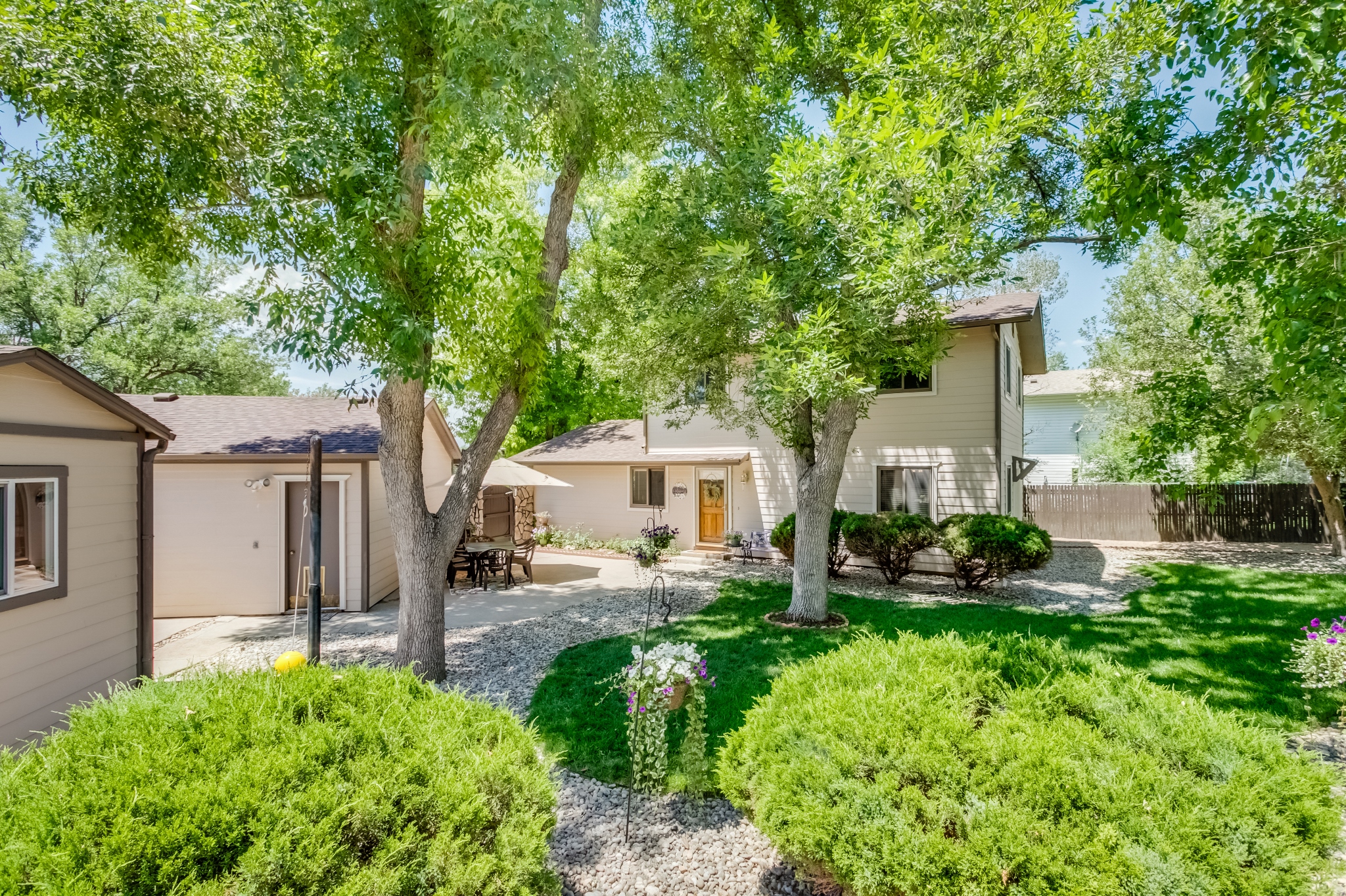 REAL ESTATE LISTING: 461 Verdant Cir Longmont