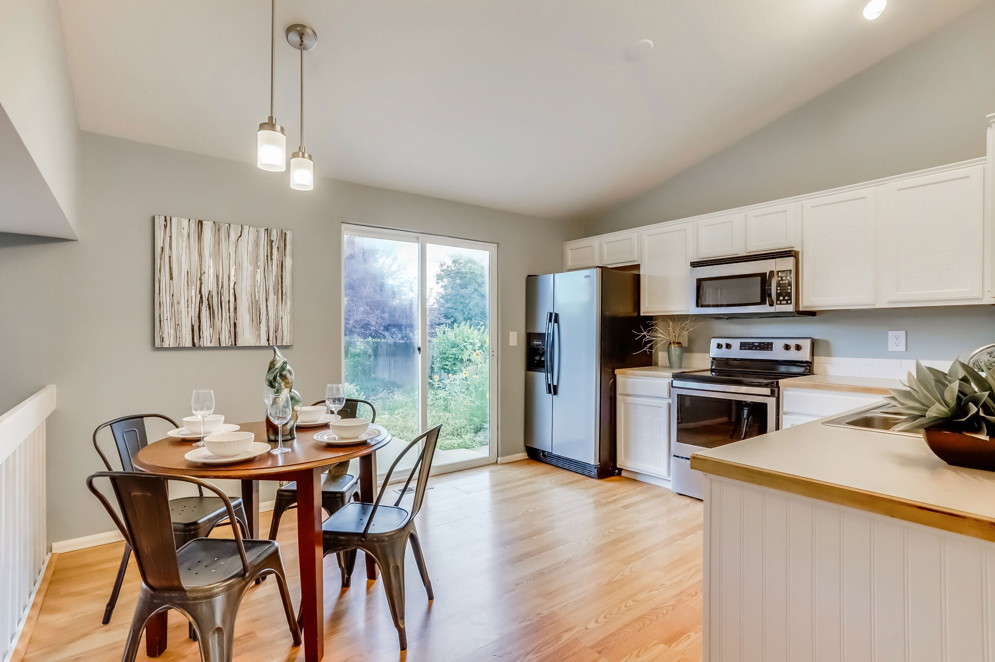 REAL ESTATE LISTING: 2124 Boise Ct Longmont Kitchen