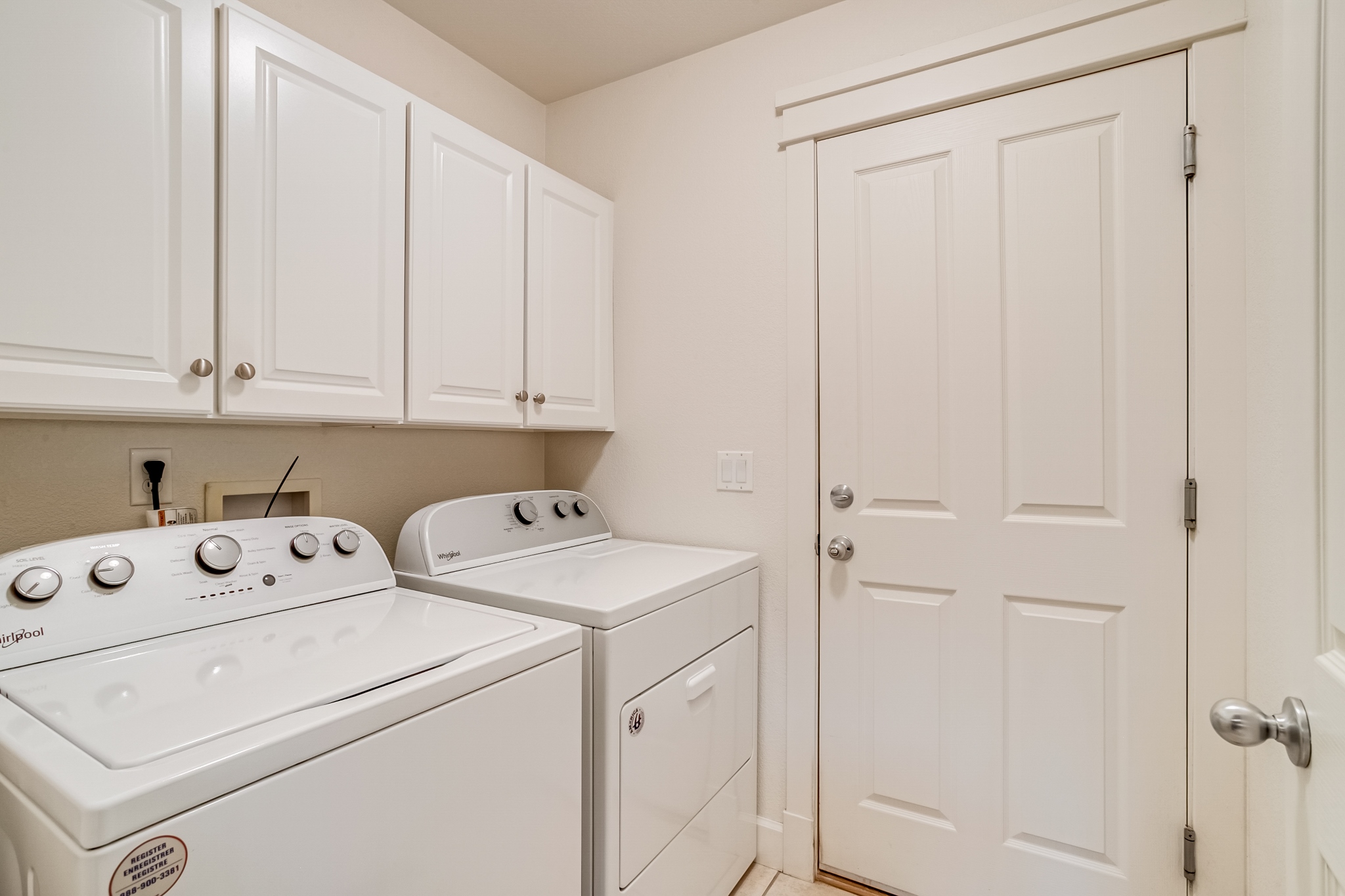 REAL ESTATE LISTING: 447 Olympia Ave Longmont Laundry
