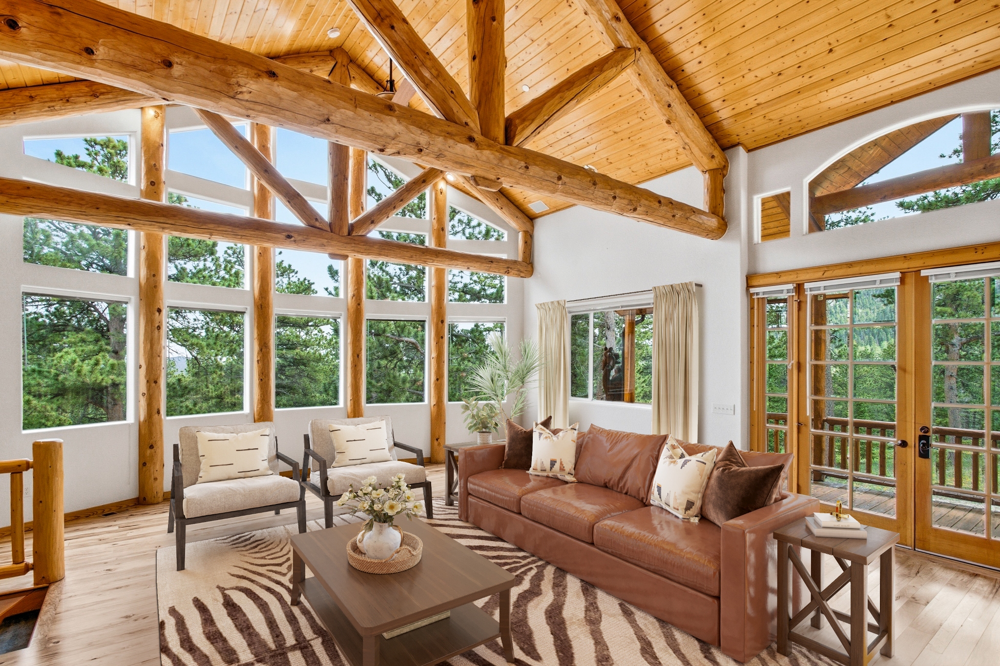 REAL ESTATE LISTING: 221 Rockledge Circle Lyons Great Room