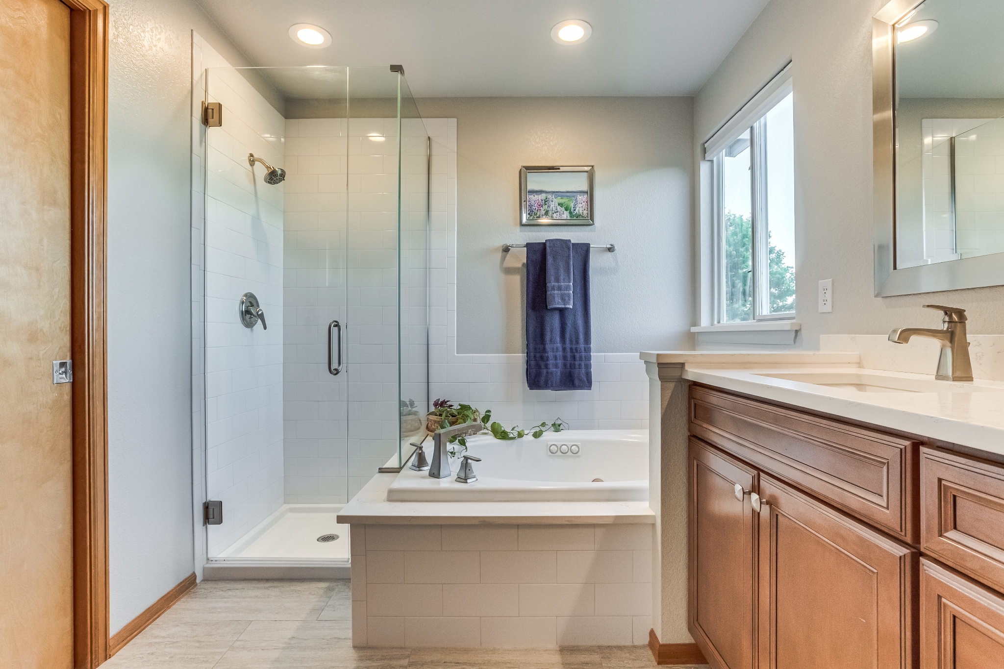 REAL ESTATE LISTING: 1280 Elmwood Ct Broomfield Master Bath