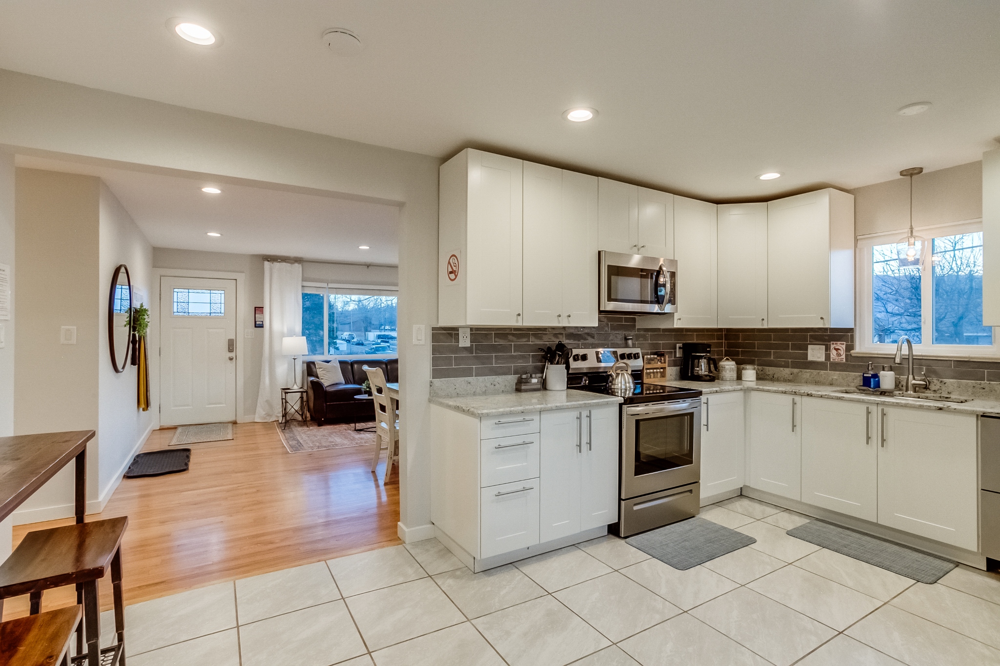 REAL ESTATE LISTING: 2502 Mount Vernon St Colorado Springs Kitchen