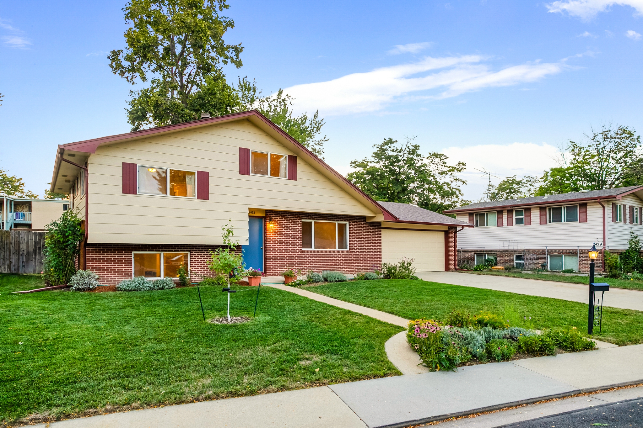 REAL ESTATE LISTING: 1423 Frontier St